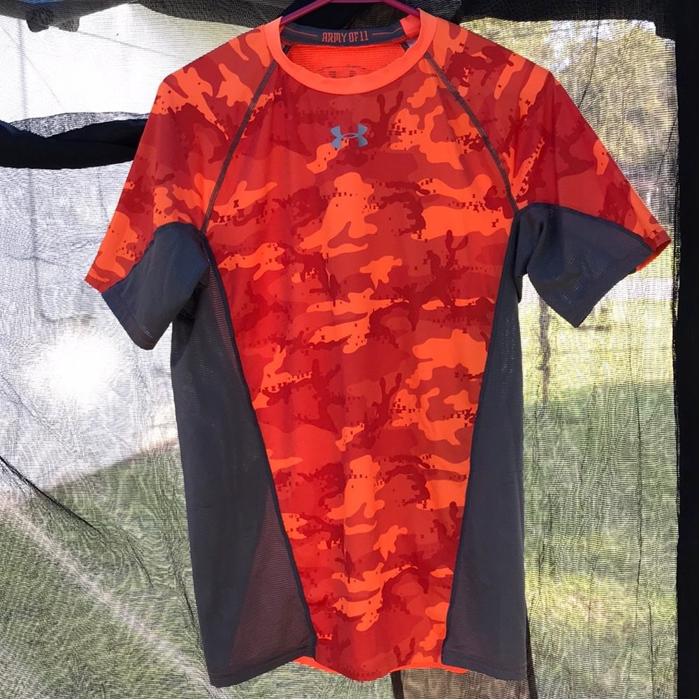Under Armour Army of 11 heat gear tee Sz M